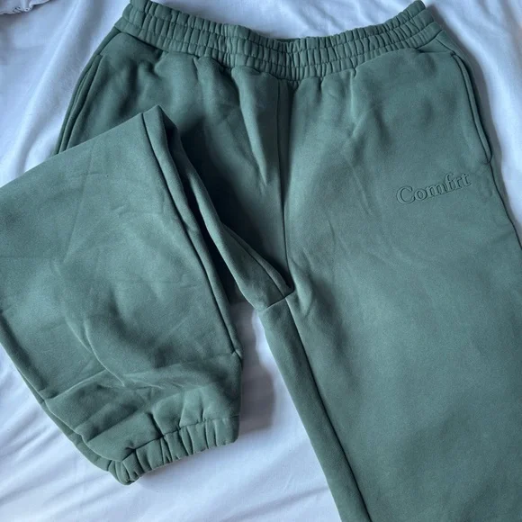 Comfrt Hunter Green Sweatpants - Picture 1 of 3